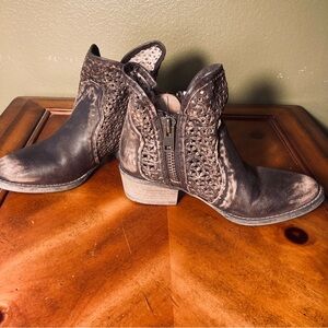 Circle G Vintage-Style Brown Ankle Booties